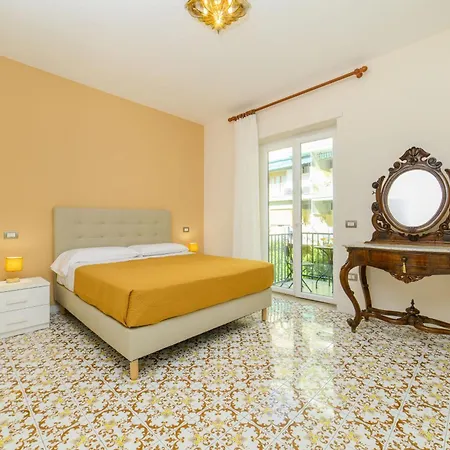 Estate4home - Casa Anna 1944 * Σορέντο