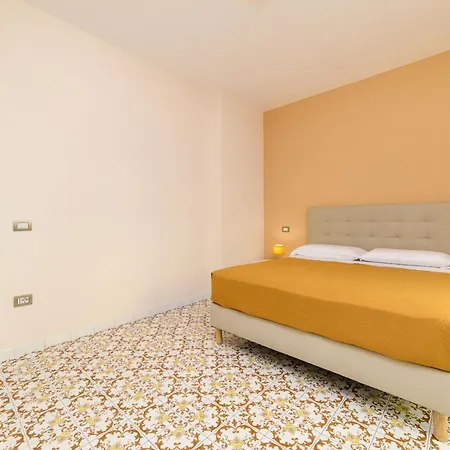 Estate4home - Casa Anna 1944 아파트 소렌토