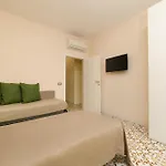 Estate4home - Casa Anna 1944 شقة *