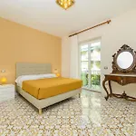 Estate4home - Casa Anna 1944 * سورينتو